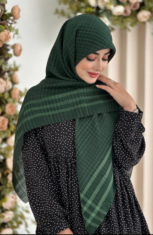 روسری لنین حاشیه لمه